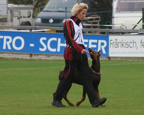 Renate Weichenberger mit Afra von der Fuggerstadt